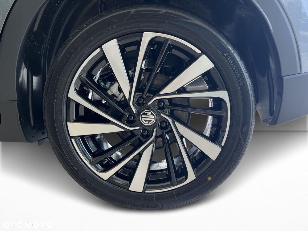 MG ZS Hybrid+ - 21