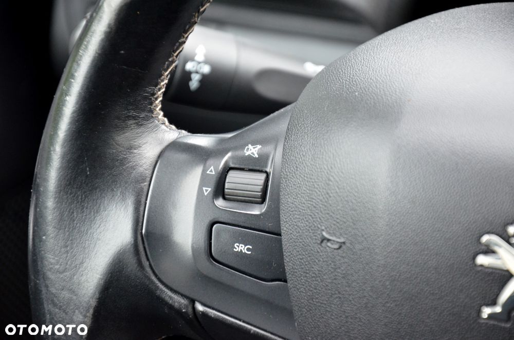 Peugeot 208 PureTech 110 Stop & Start EAT6 Allure - 21