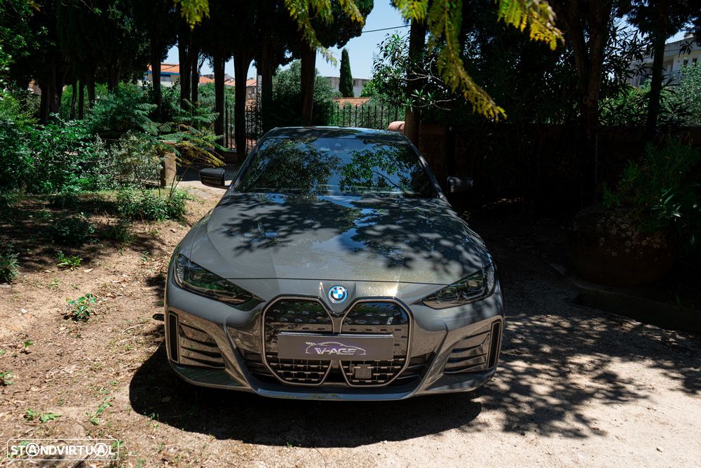 BMW i4 - 4