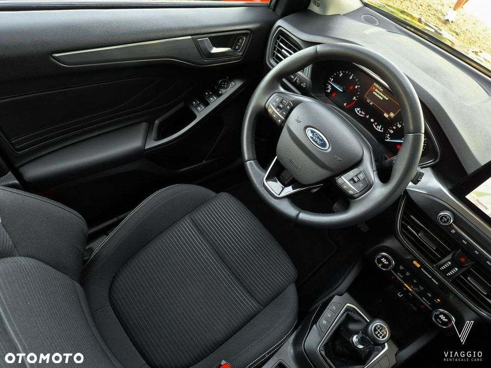 Ford Focus - 17