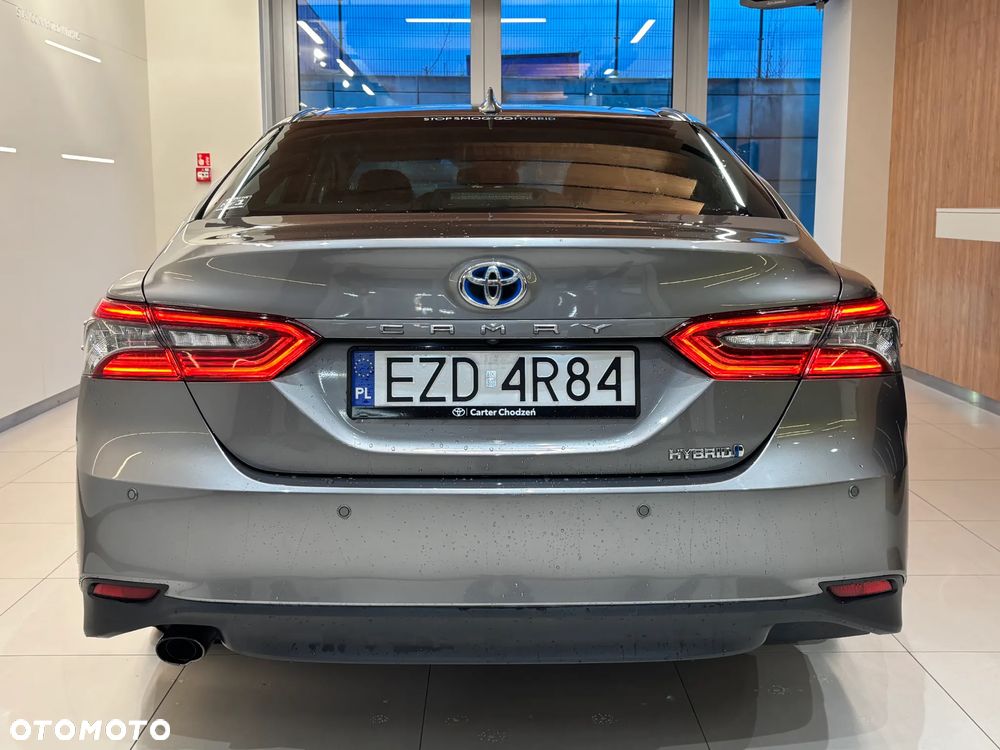 Toyota Camry 2.5 Hybrid Executive CVT - 4