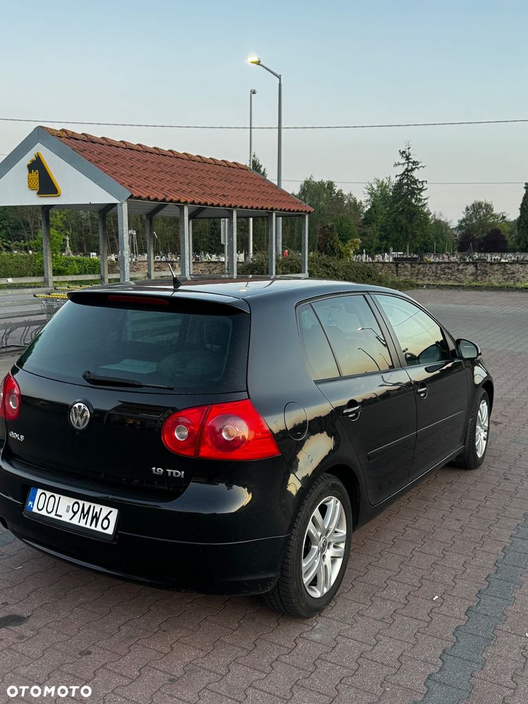 Volkswagen Golf 1.9 TDI Individual - 3