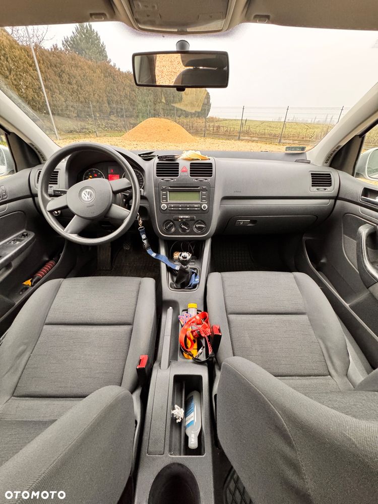 Volkswagen Golf 1.6 FSI Comfortline - 12