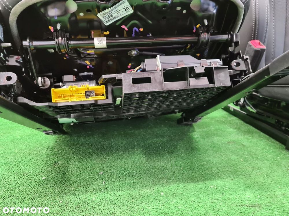 BMW X3 G01 LCI ŚRODEK TAPICERKA FOTELE TUNEL KANAPA BOCZKI SKÓRA - 8