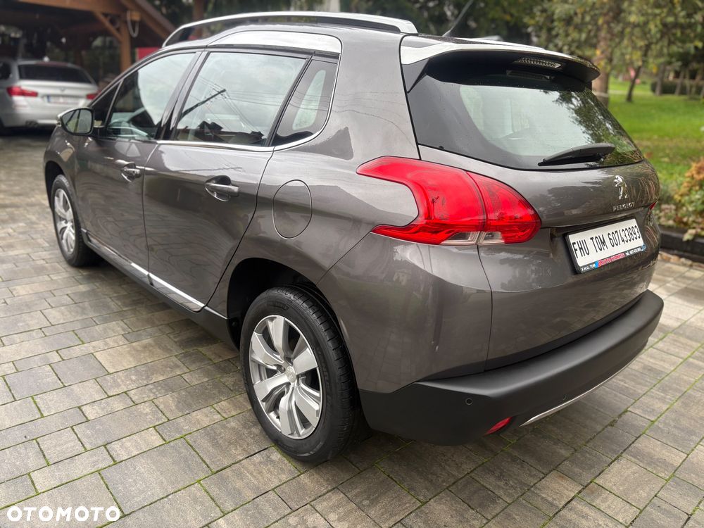 Peugeot 2008 - 10