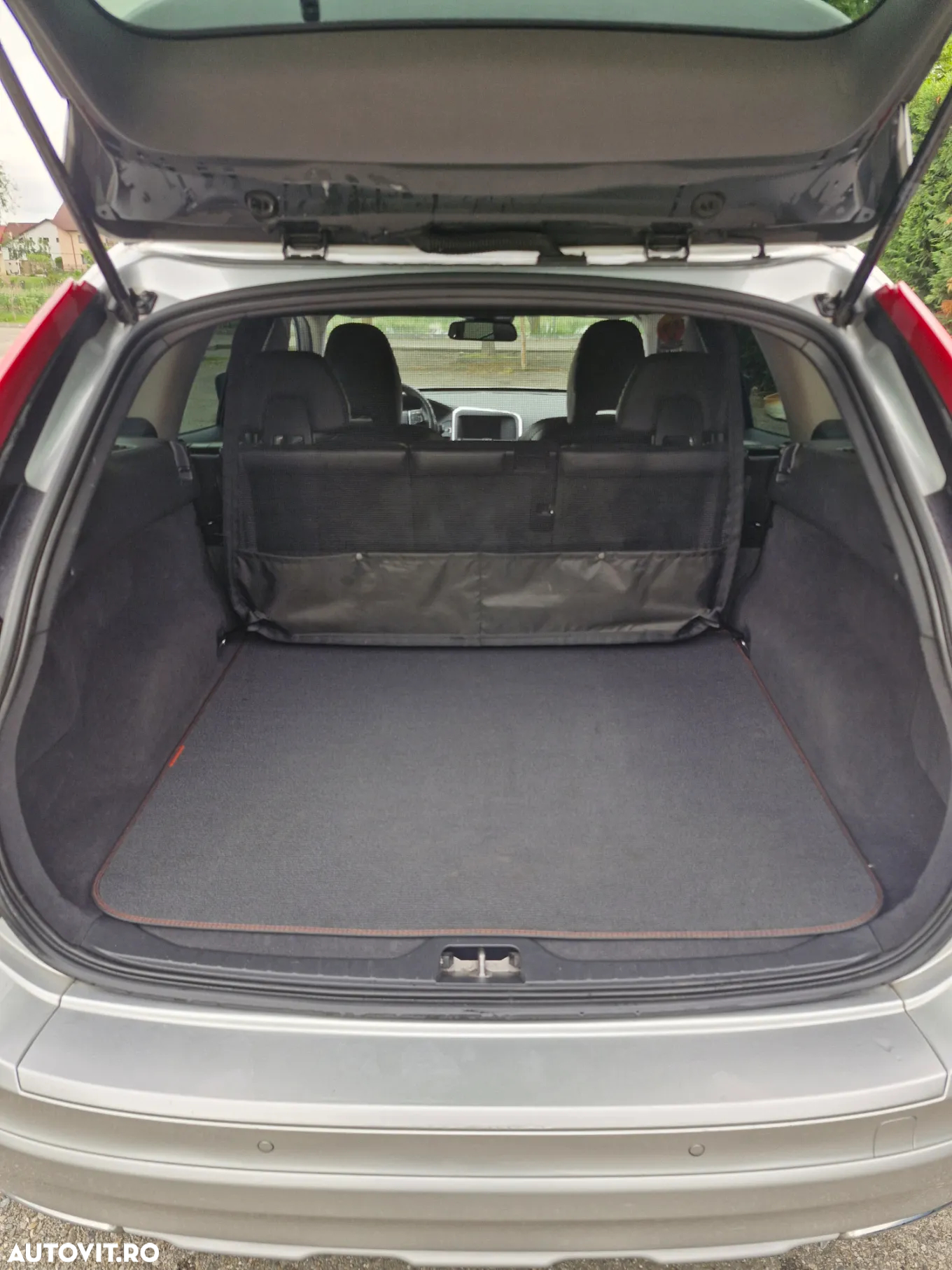 Volvo XC 60 - 4