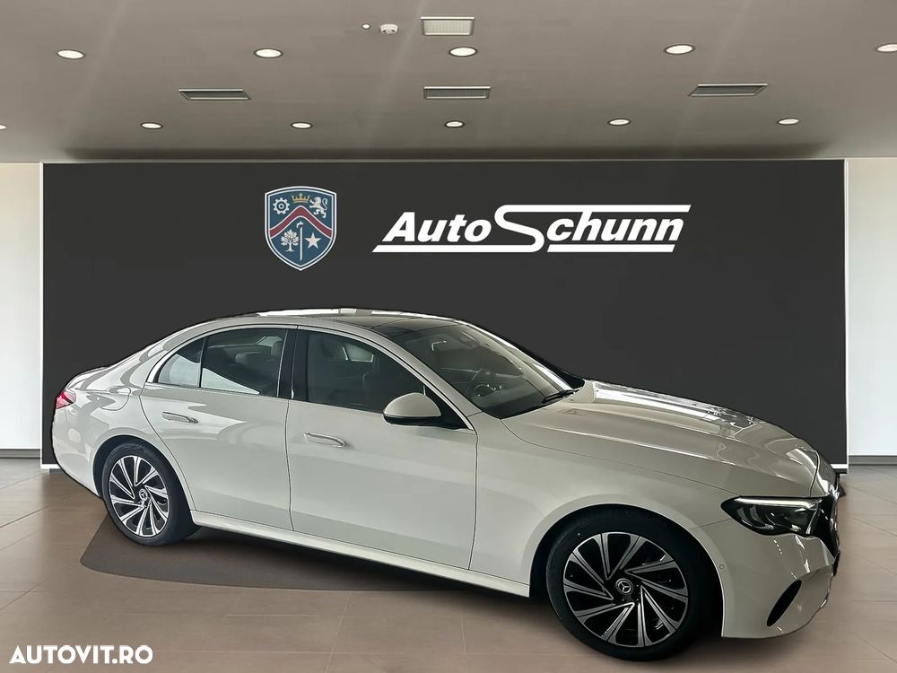 MERCEDES-BENZ E-Class 2023 — imagine 4