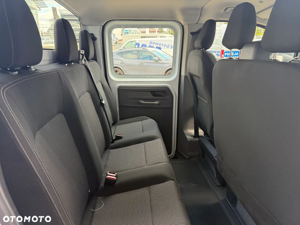 Volkswagen Transporter T7 Skrzyniowy z podwójną kabiną - 9