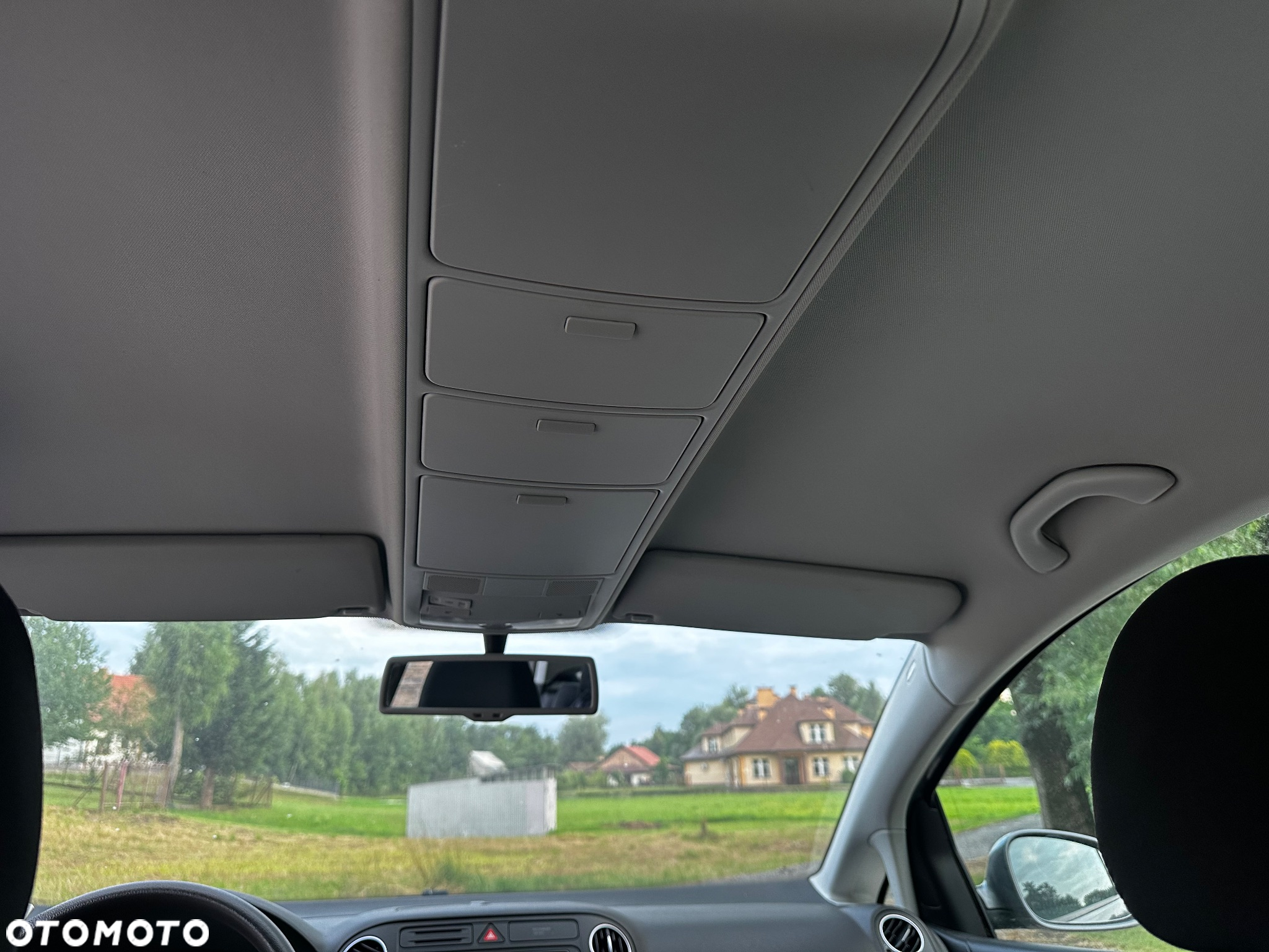 Volkswagen Golf Plus 1.6 TDI BlueMot Comfortline - 34