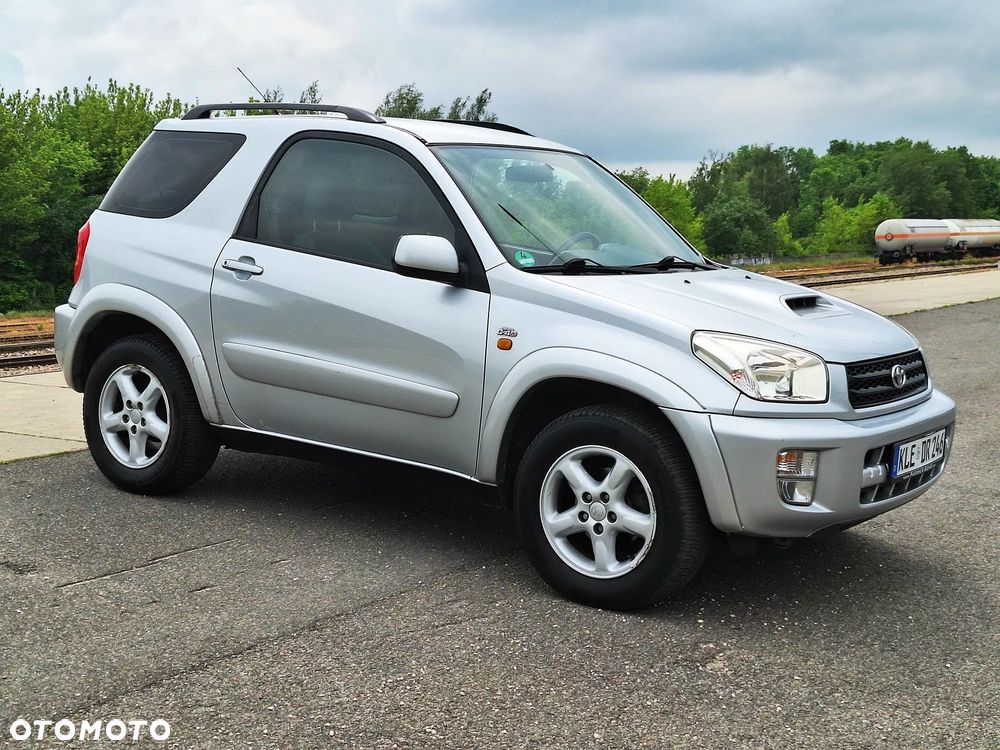 Toyota RAV4 D-4D 4x4 - 32