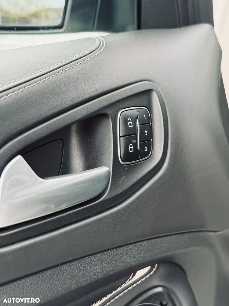 Ford Kuga 2.0 TDCi 4x4 Aut. Vignale - 27