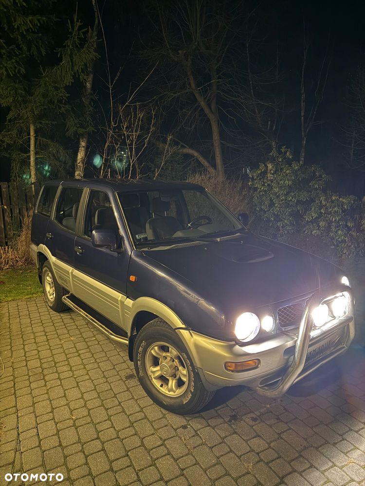 Nissan Terrano - 2