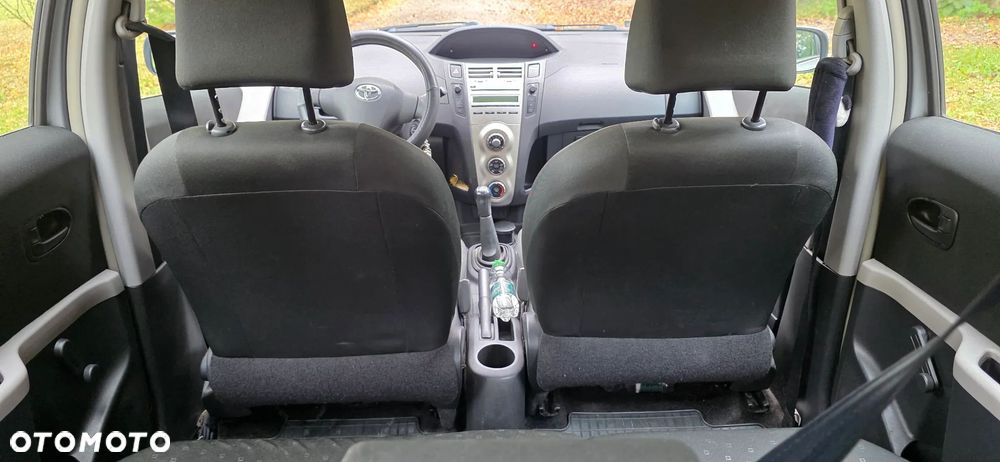 Toyota Yaris - 9