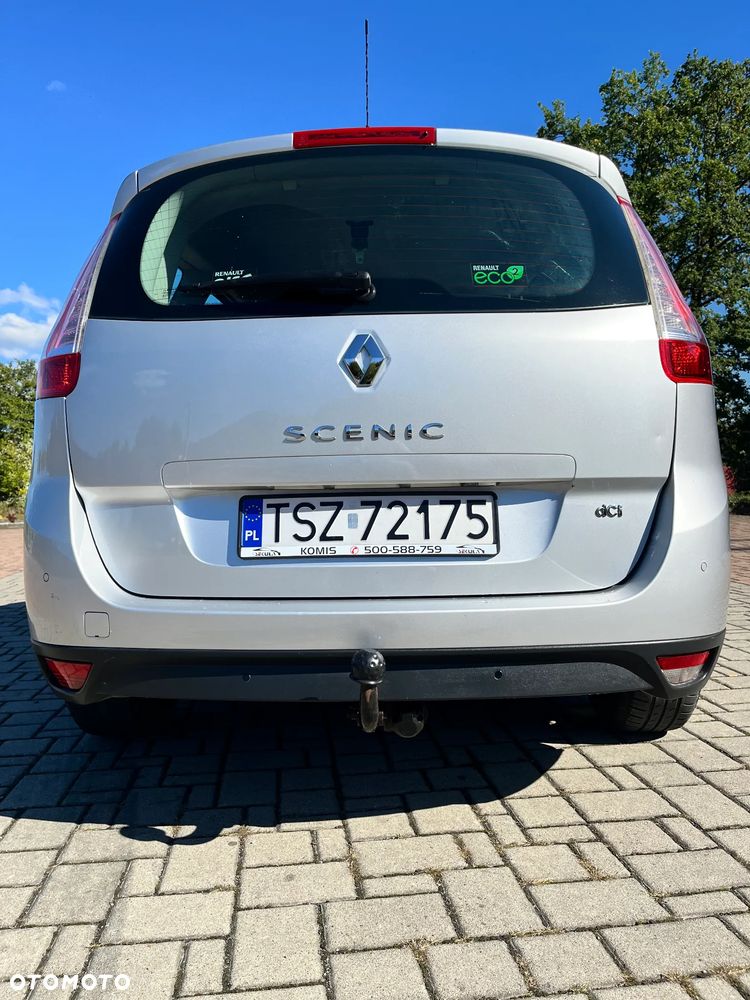 Renault Scenic dCi 110 Paris - 8