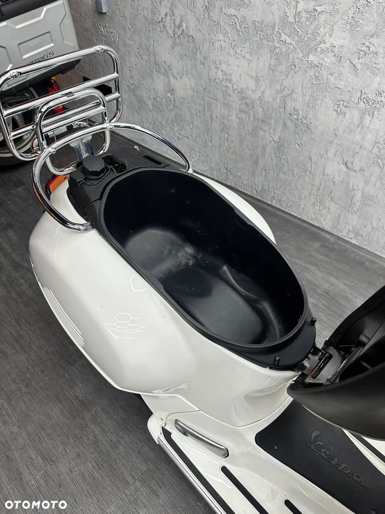 Vespa GTS - 8