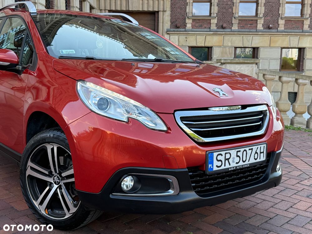 Peugeot 2008 1.2 Pure Tech Style S&S - 20