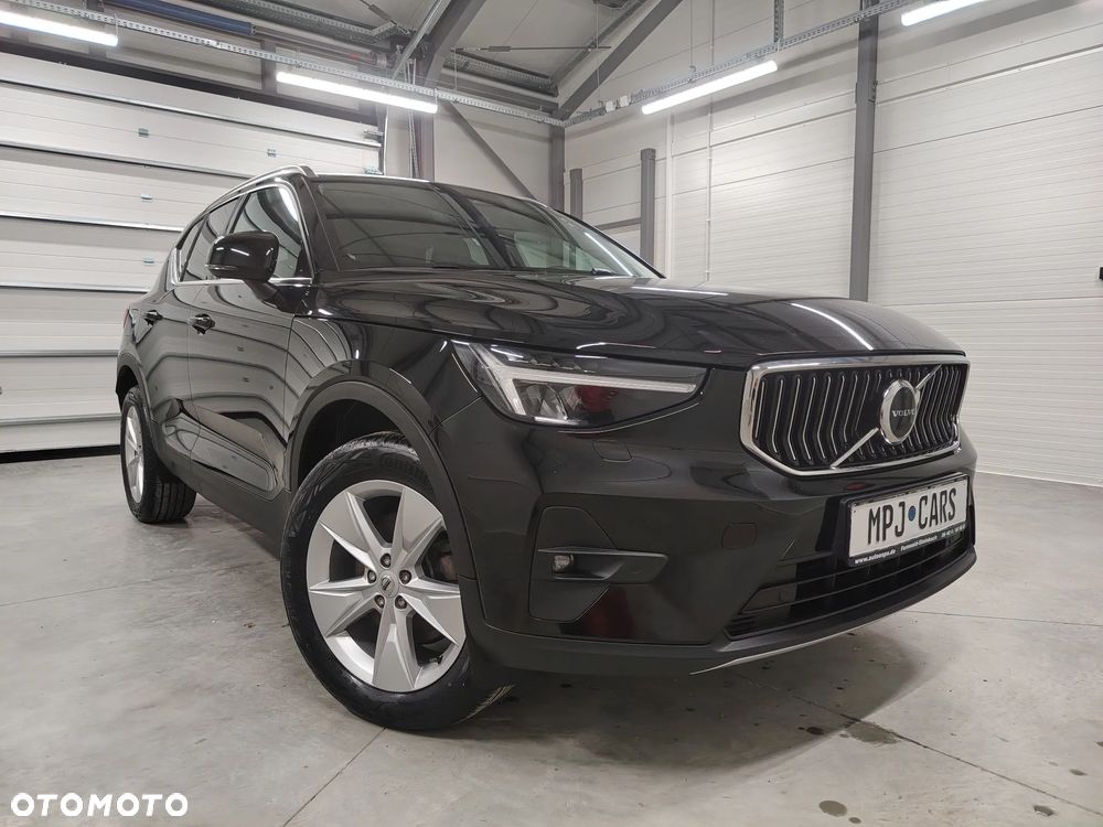 Volvo XC 40 B3 Plus Dark - 2