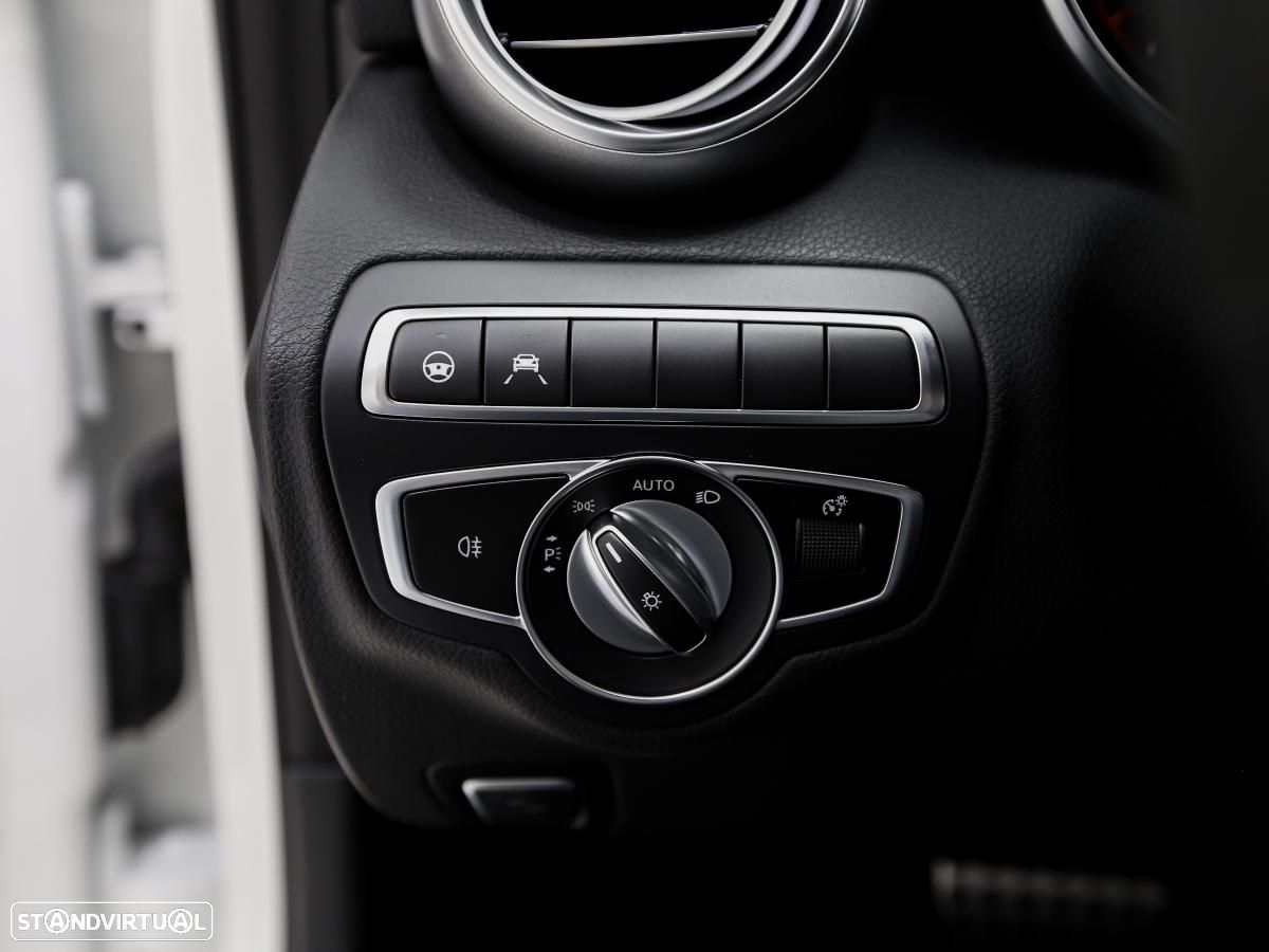 Mercedes-Benz C 300 de AMG Line - 21