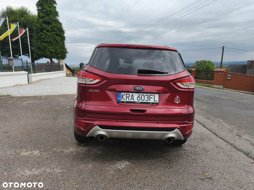 Ford Kuga 1.5 EcoBoost 2x4 Titanium - 6