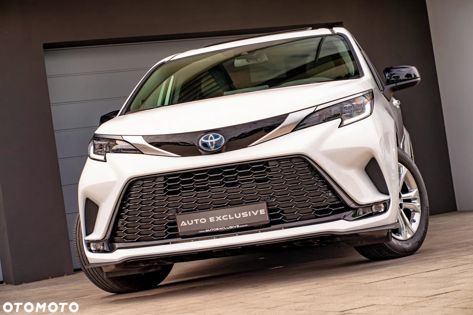 Toyota Sienna - 6