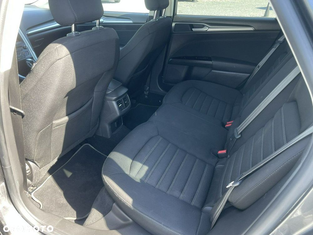 Ford Mondeo 2.0 TDCi Ambiente PowerShift - 25