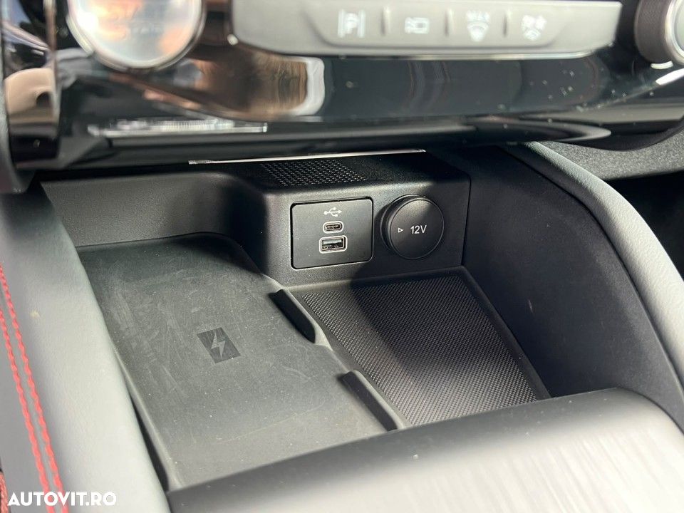 Ford Kuga 2.5 Duratec FWD PHEV ST-Line - 39