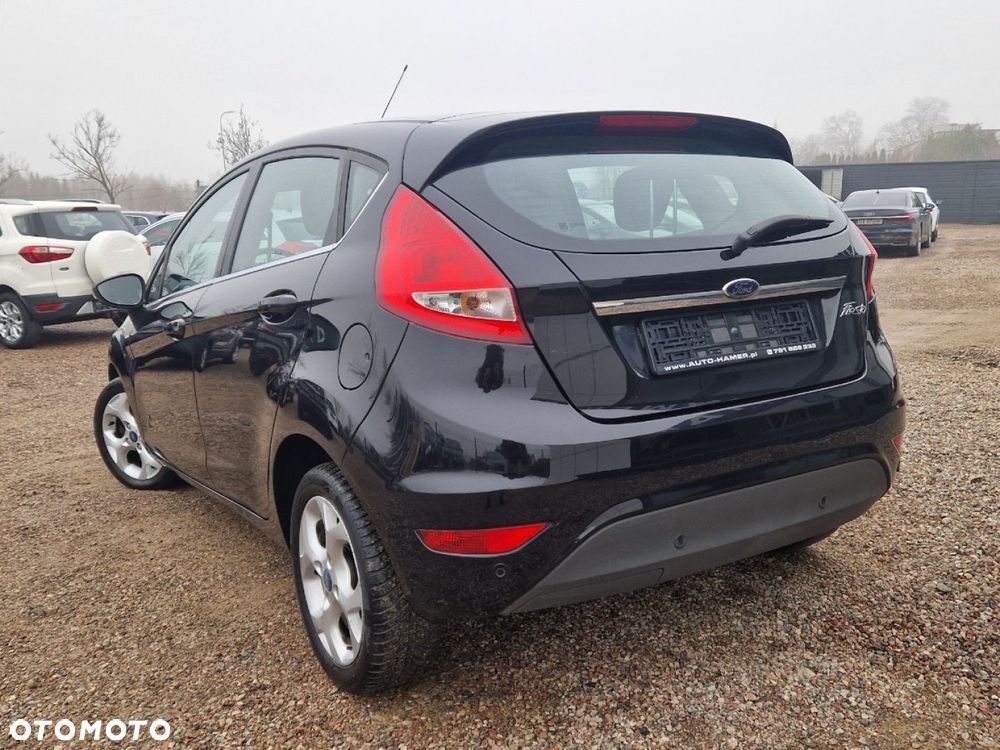 Ford Fiesta 1.4 Titanium - 24