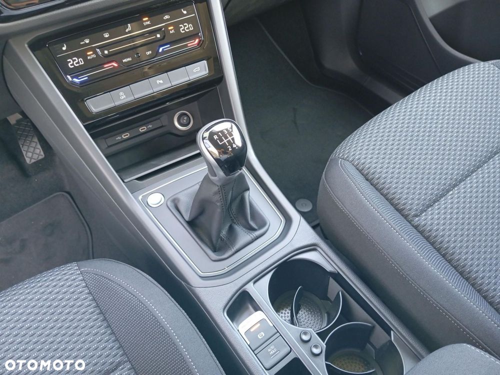 Volkswagen Touran - 13