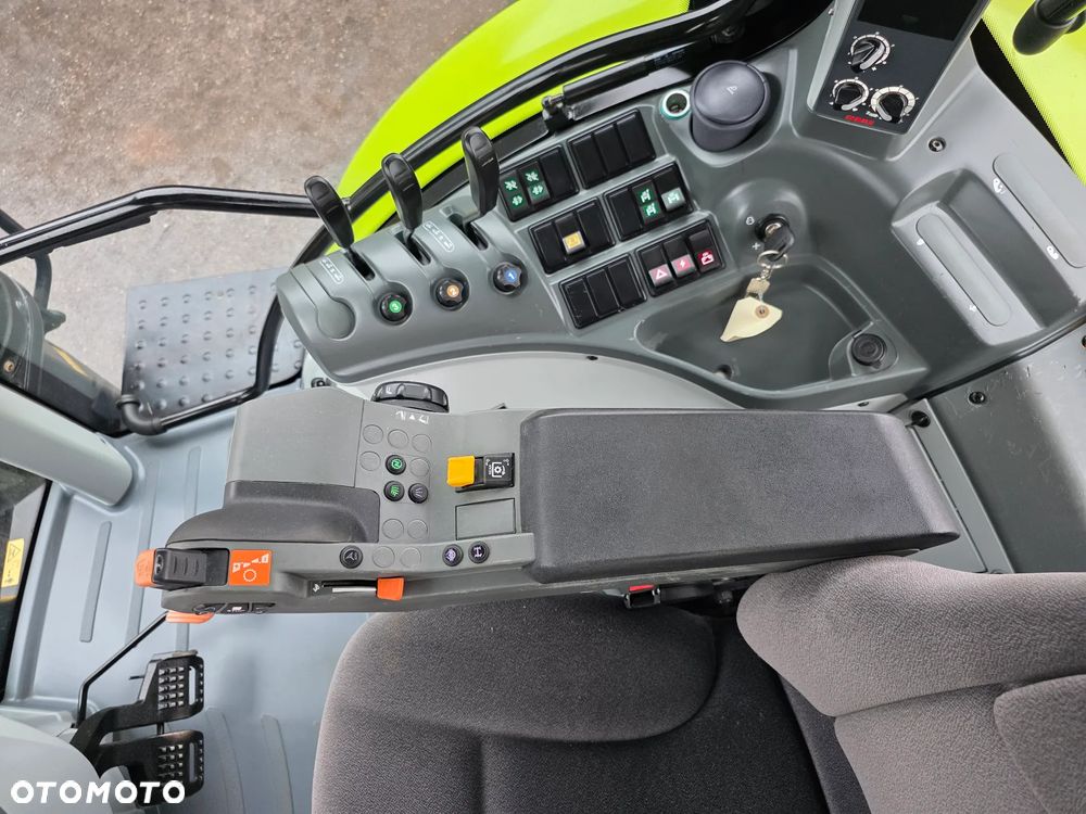 Claas Arion 510 - 12