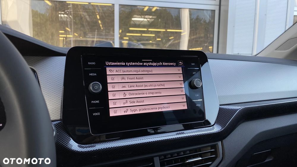 Volkswagen T-Cross - 18