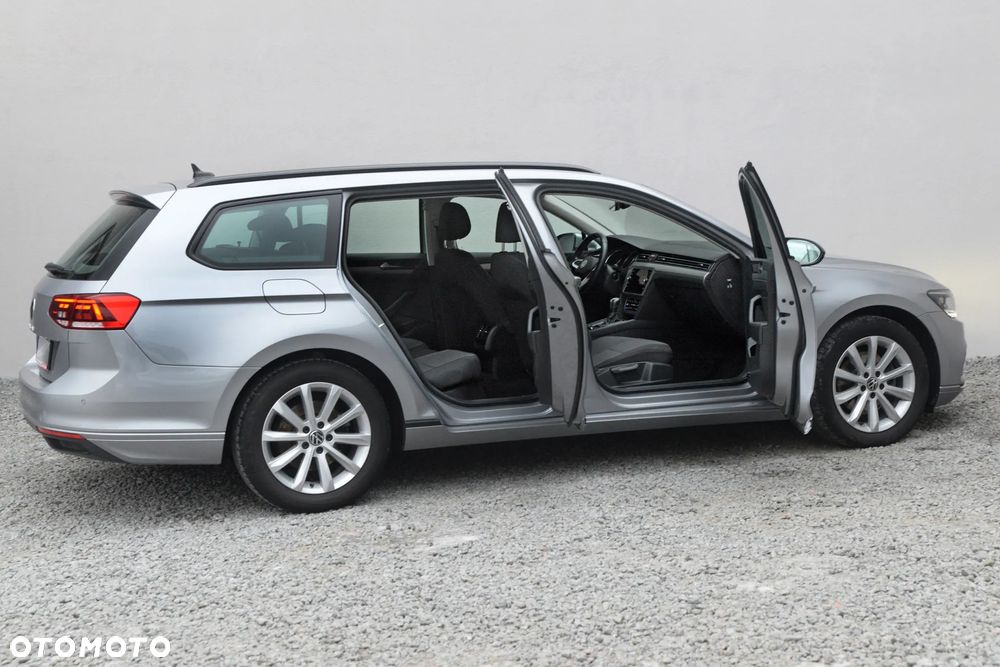 Volkswagen Passat 1.5 TSI EVO Elegance DSG - 25