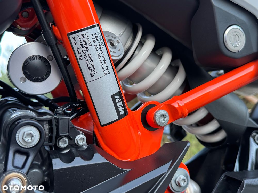 KTM Adventure 890 - 28