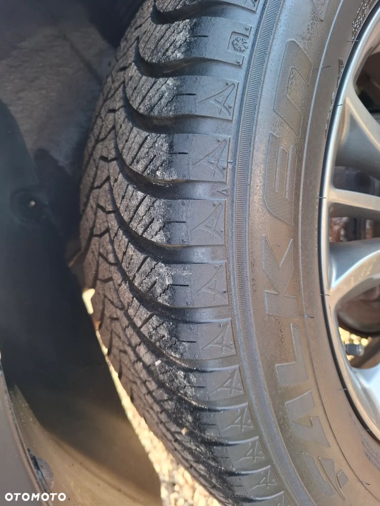 Hyundai ix35 blue 1.6 2WD Finale Silver - 17