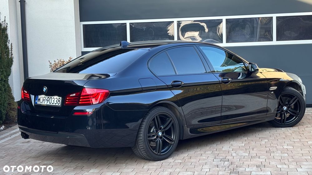 BMW Seria 5 525d xDrive - 2