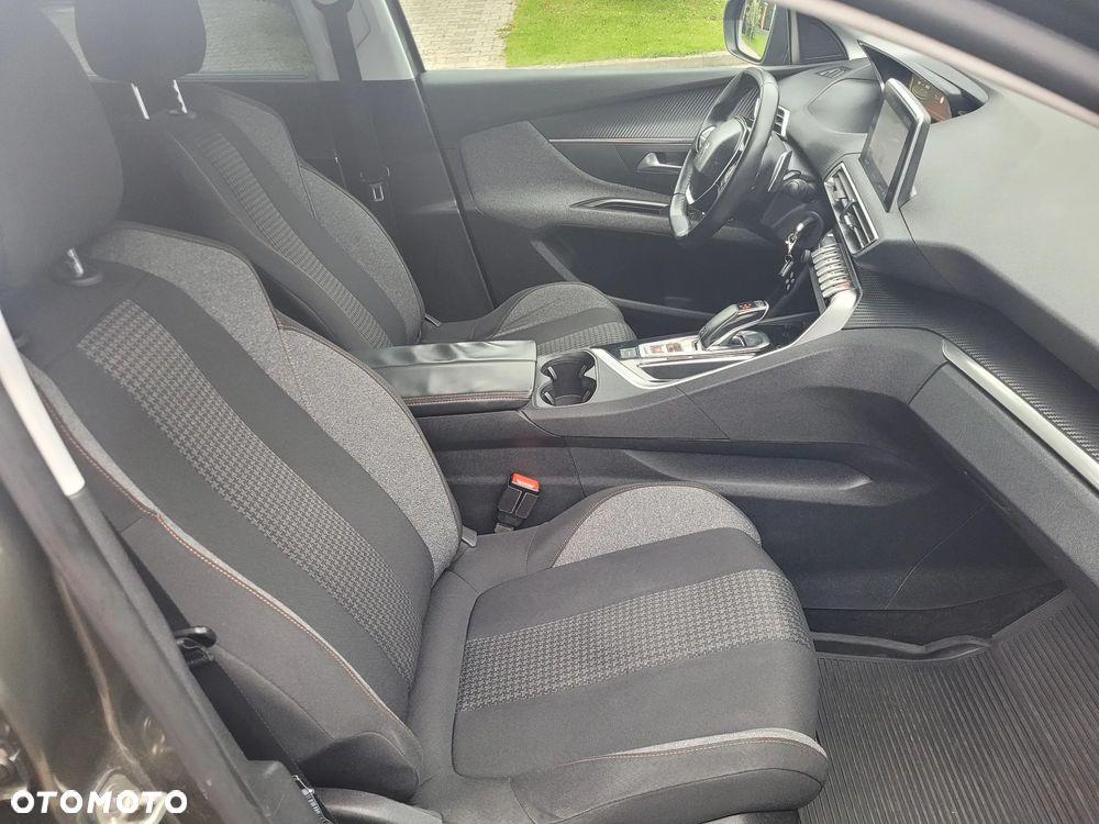 Peugeot 5008 BlueHDi 120 EAT6 Allure - 8