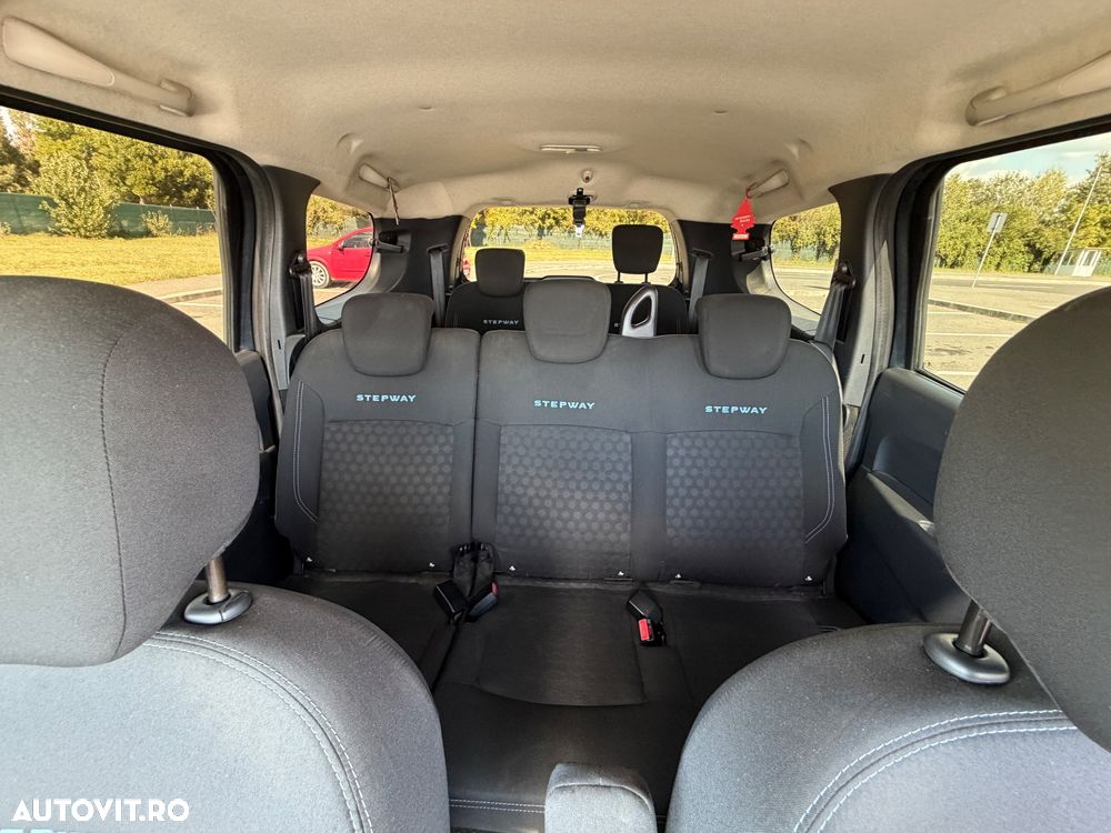 Dacia Lodgy 1.5 dCi 90 CP Stepway - 13