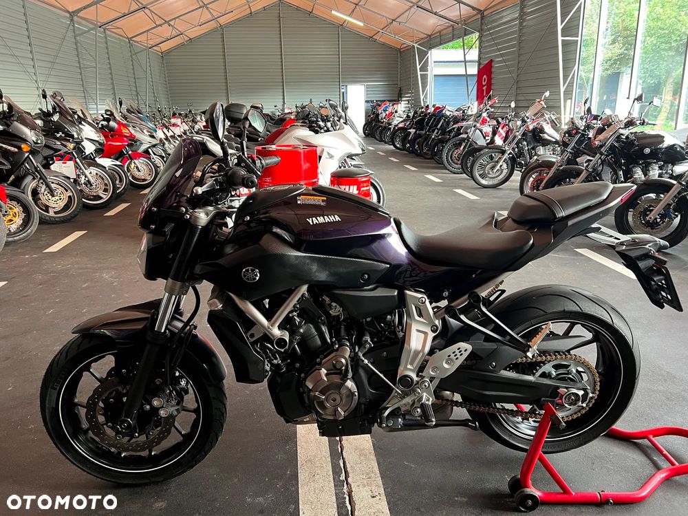 Yamaha MT - 17