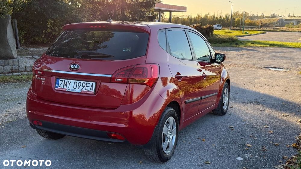 Kia Venga - 19