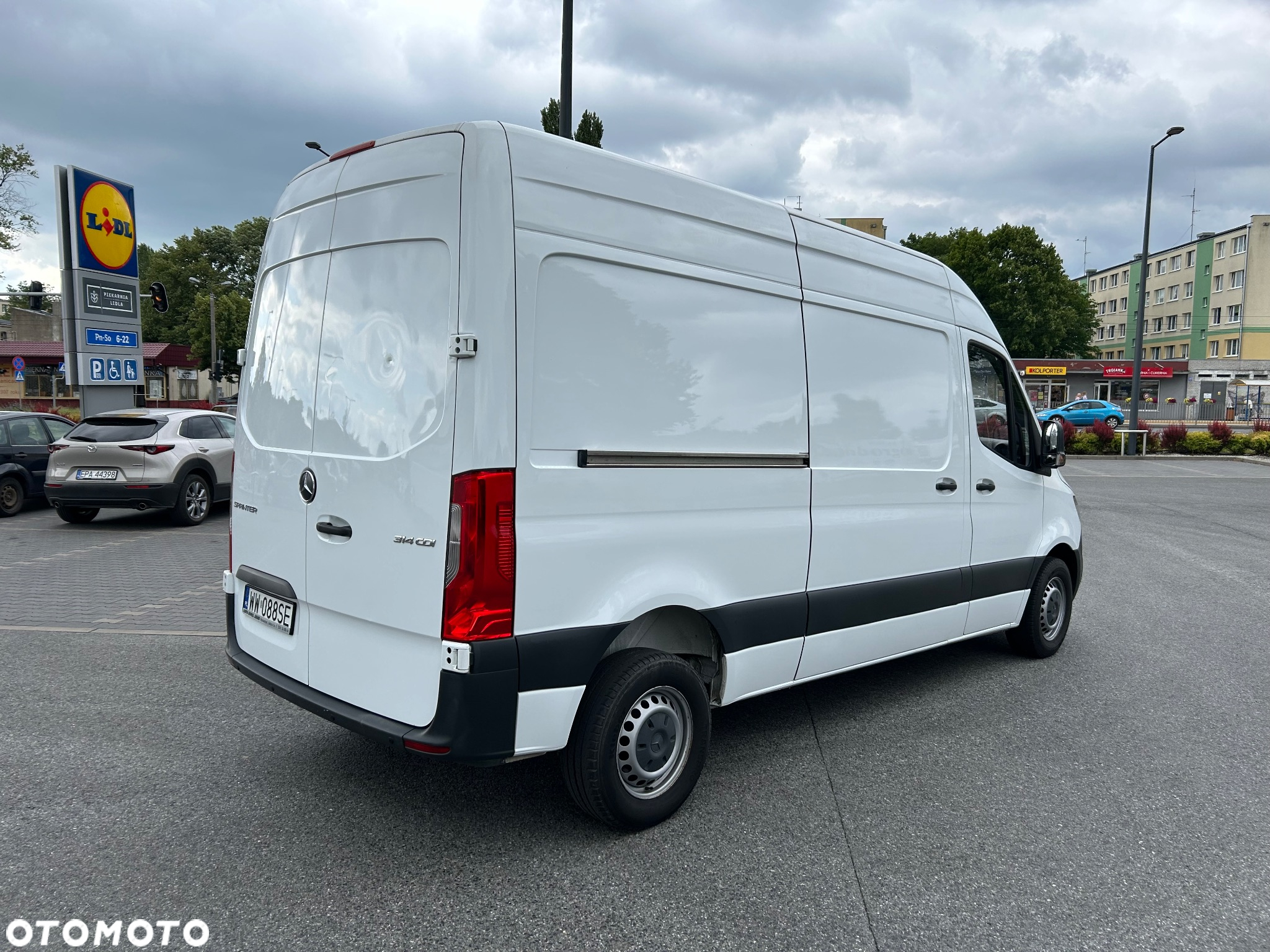 Mercedes-Benz Sprinter - 5
