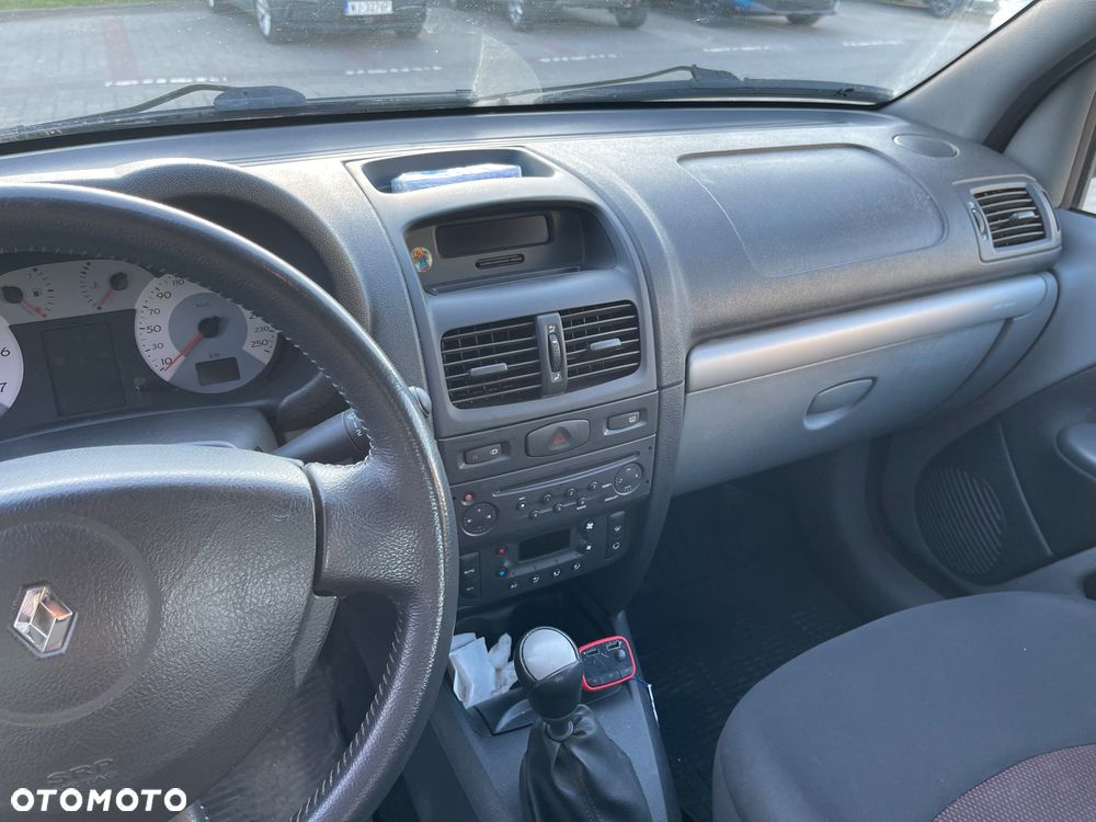 Renault Thalia 1.2 16V All Inclusive - 10