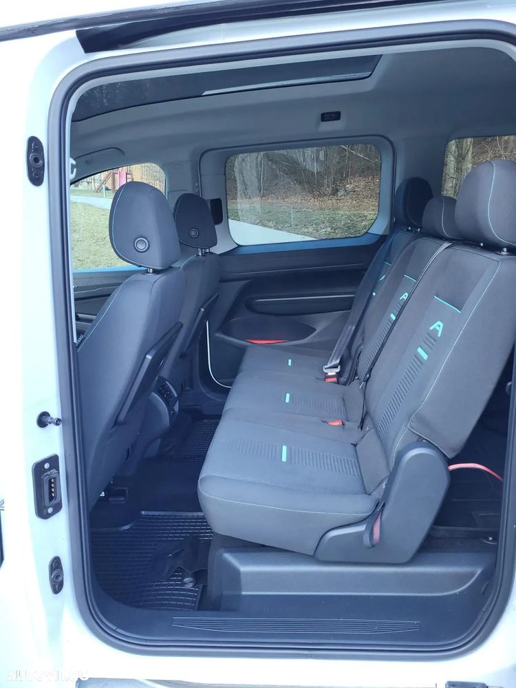 Ford Tourneo Connect 1.5L EcoBoost LWB Active - 9