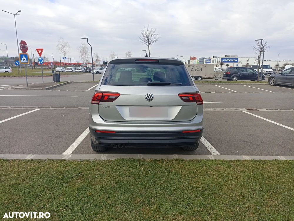 Volkswagen Tiguan 2.0 TDI SCR (BlueMotion Technology) DSG Comfortline - 4