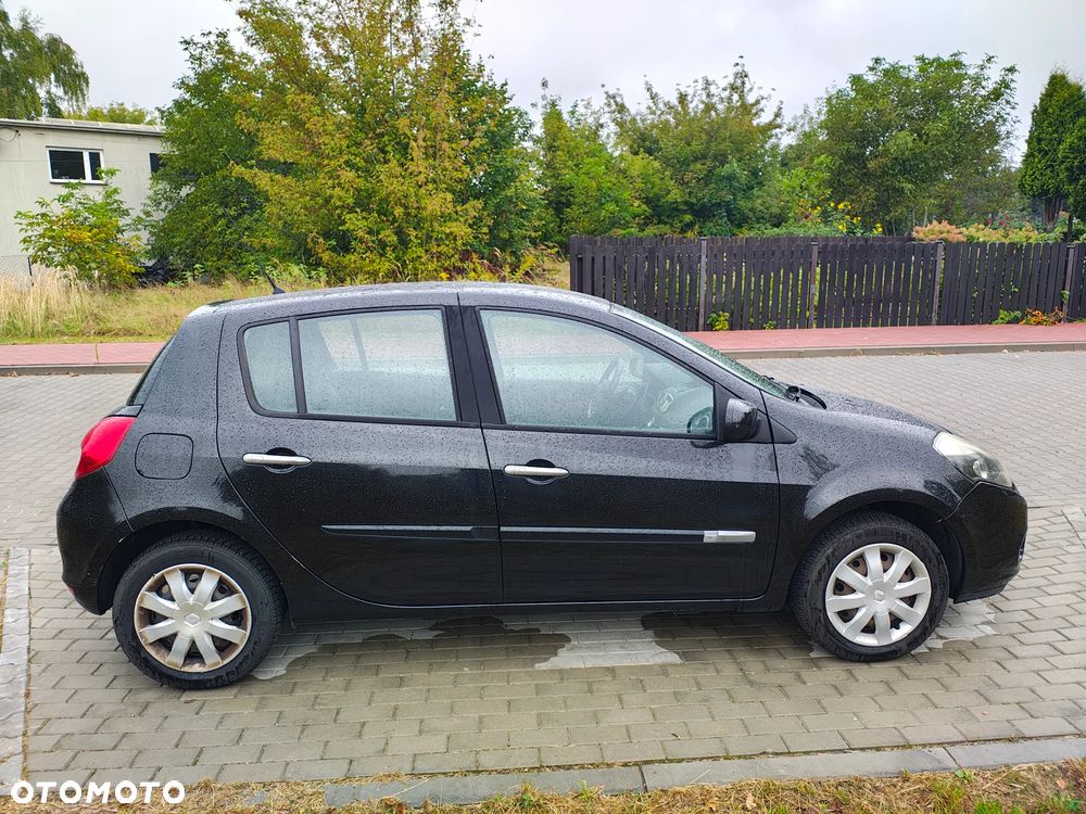 Renault Clio - 6