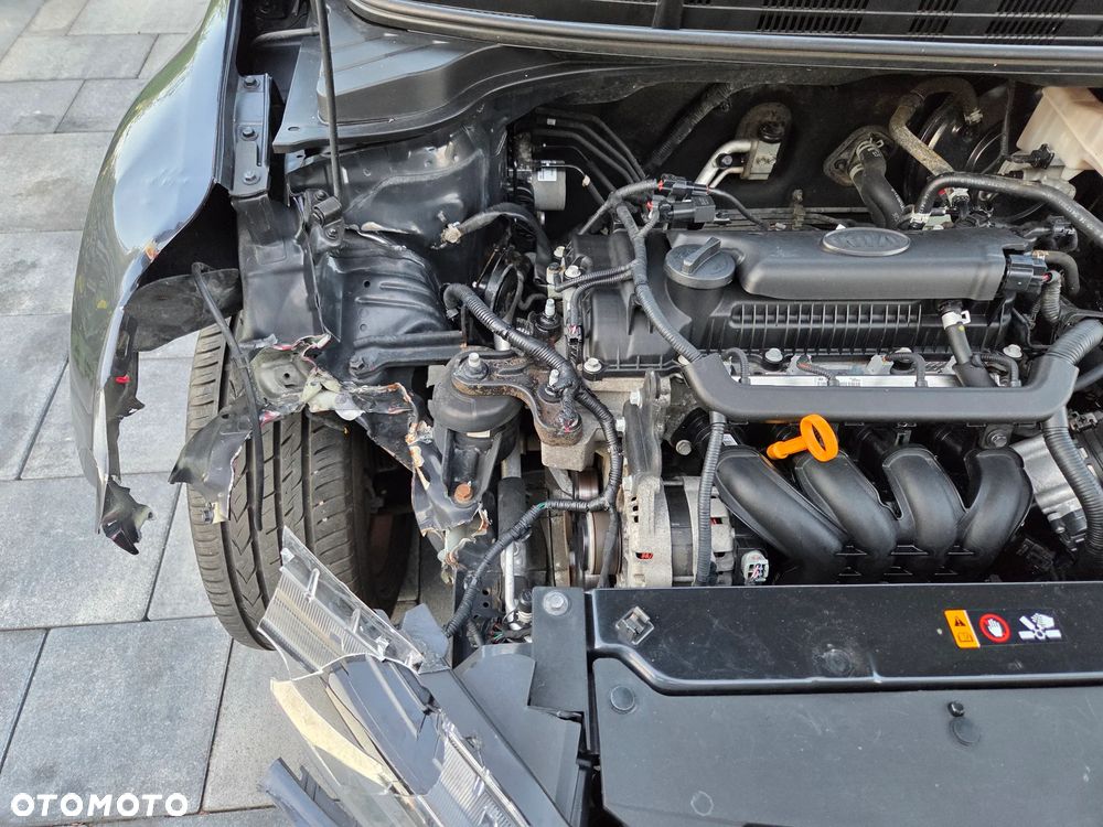 Kia Stonic 1.4 L - 14