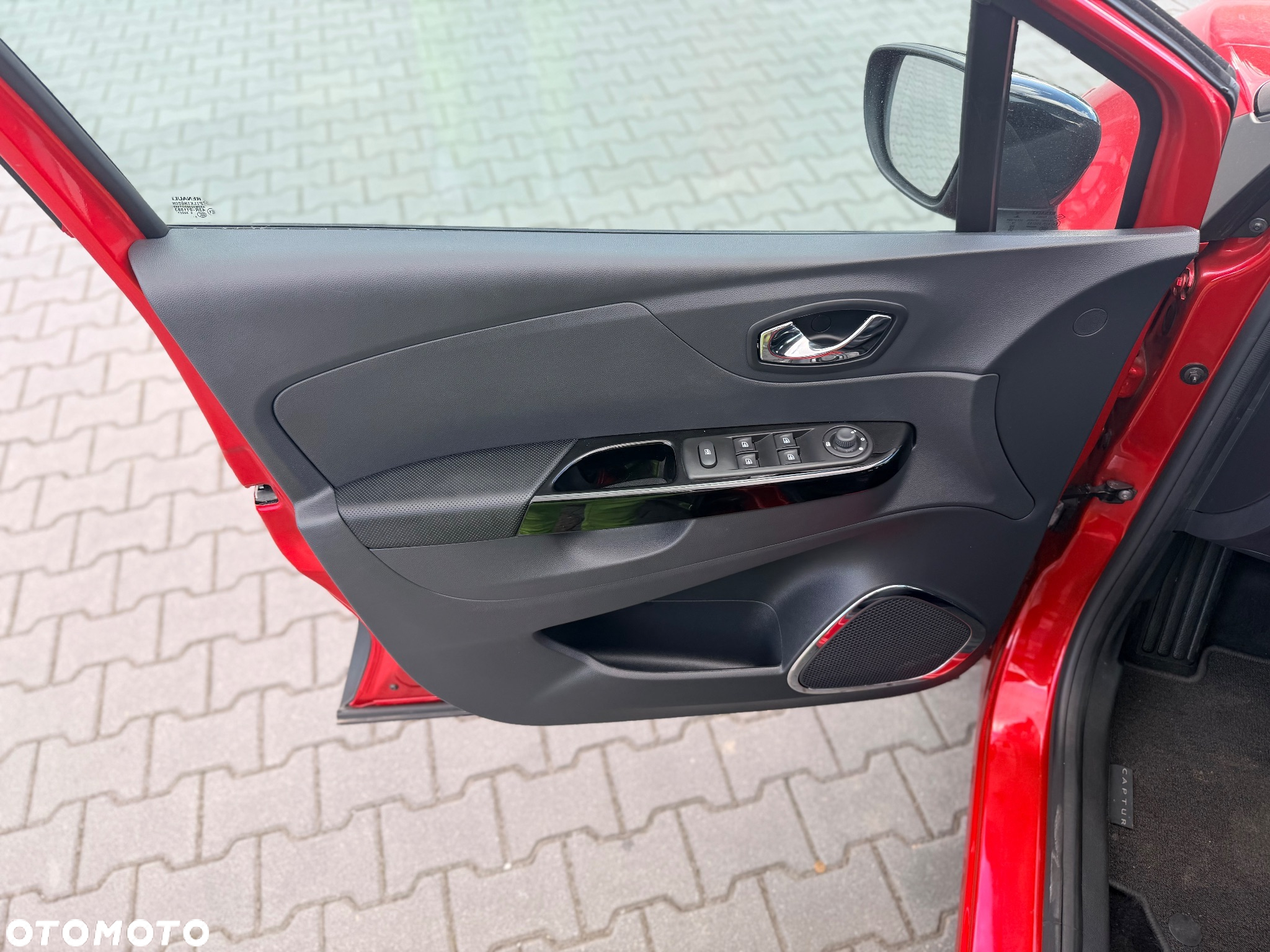 Renault Captur 1.2 TCe Helly Hansen EDC - 18