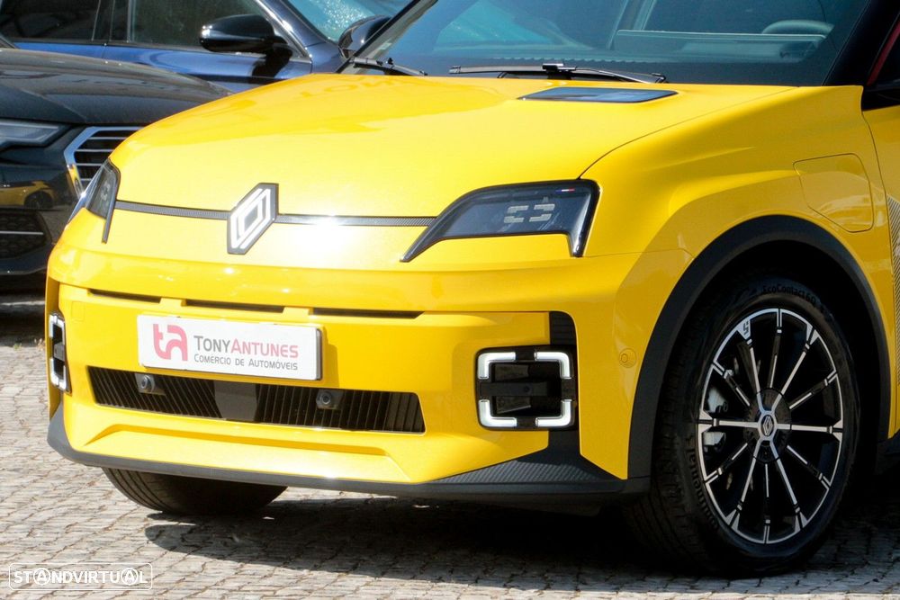 Renault 5 E-Tech 52 kWh Evolution Autonomia Conforto - 6