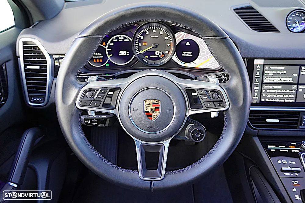 Porsche Cayenne Coupé E-Hybrid - 36