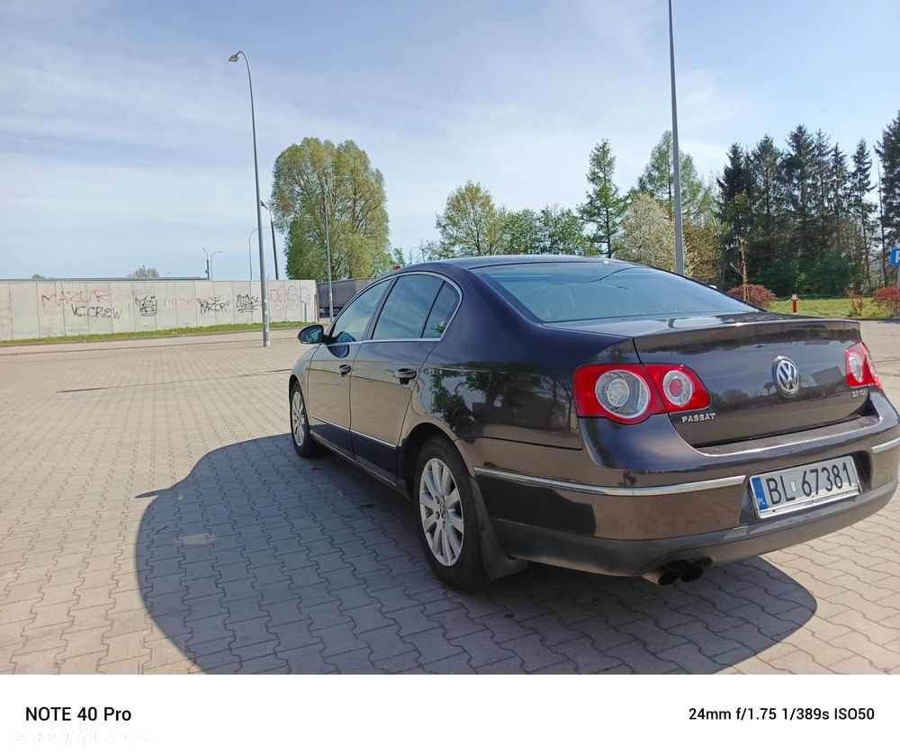Volkswagen Passat 2.0 TDI DPF Sportline DSG - 7