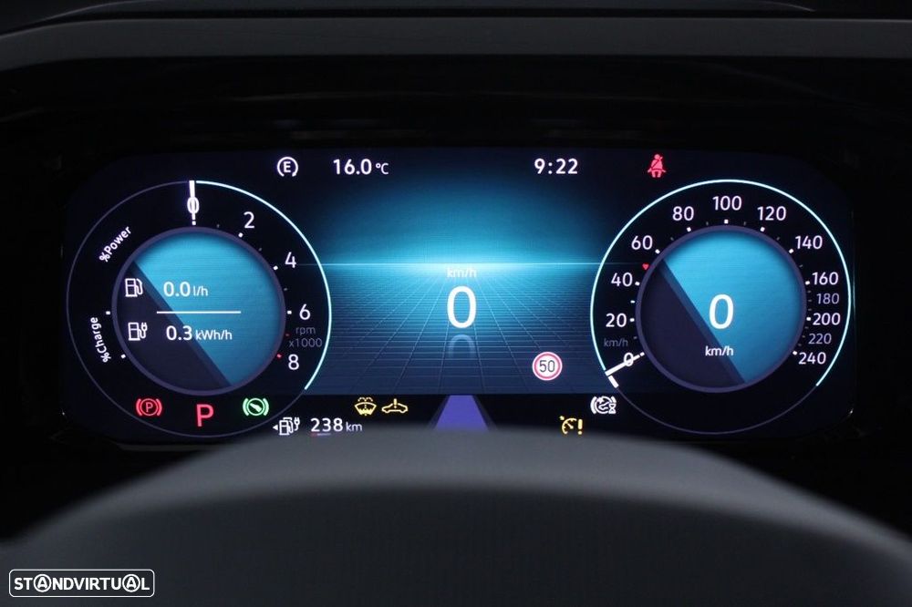 VW Multivan 1.5 TSI e-Hybrid Life Longa DSG - 28