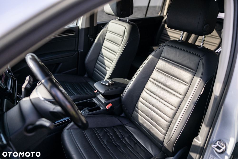 Volkswagen Touran 2.0 TDI BMT Highline DSG - 23